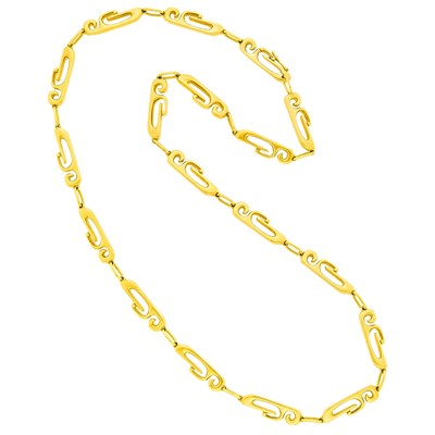Lot 97 - Van Cleef & Arpels Long Gold Link Necklace