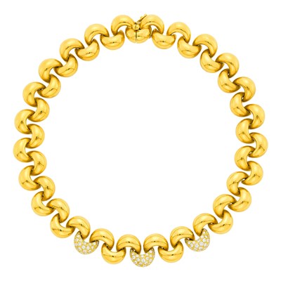 Lot 21 - Gold and Diamond Necklace