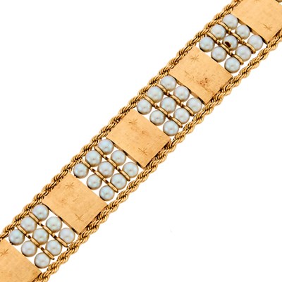 Lot 1260 - Multistrand Gold and Cultured Pearl Bracelet