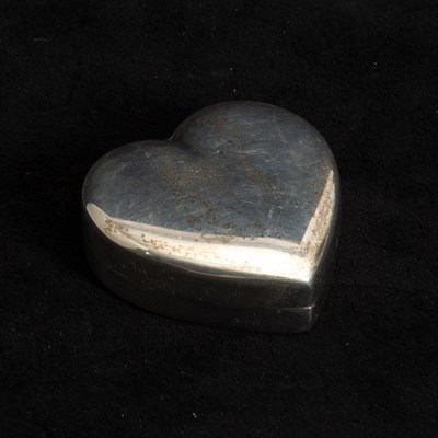 Lot 264 - Tiffany & Co. Sterling Silver Heart Shaped Pillbox