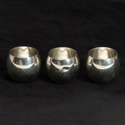 Lot 273 - Set of Three Tiffany & Co. Sterling Silver Demitasse Cups