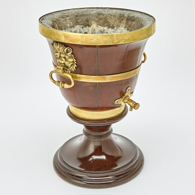Lot 603 - William IV Brass-Mounted Mahogany Cistern