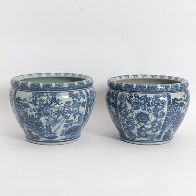 Lot 62 - Pair of Chinese Blue and White Fishbowls