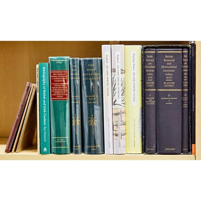 Lot 153 - Bibliography - Gardens
