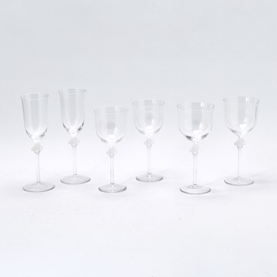 Lot 3113 - Set of Lalique Glass "Roxane" Pattern Stemware