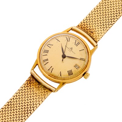 Lot 1134 - Baume & Mercier Gold Wristwatch