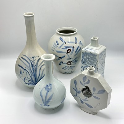 Lot 1197 - Five Porcelain Vessels