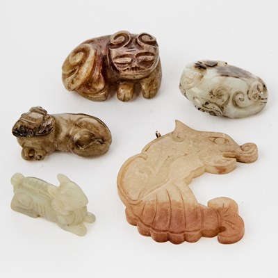 Lot 16 - A Group of Small Chinese Jade Carvings