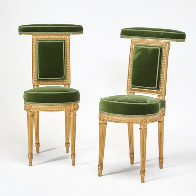 Lot Pair of Louis XVI Carved Giltwood Voyeuses