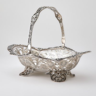 Lot 253 - American Sterling Silver Cake Basket