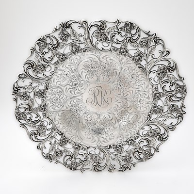 Lot 251 - American Sterling Silver Footed Dessert Stand