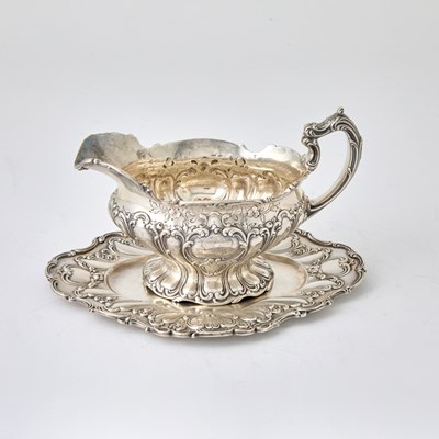 Lot 592 - Gorham Sterling Silver "Maintenon" Pattern Sauceboat and Stand