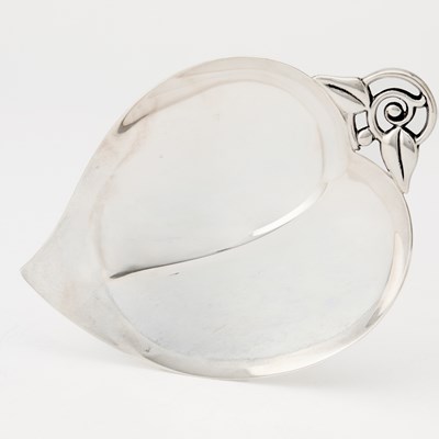 Lot 734 - Tiffany & Co. Sterling Silver Leaf-Form Dish