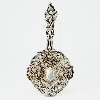 Lot 735 - American Sterling Silver Bonbon Server