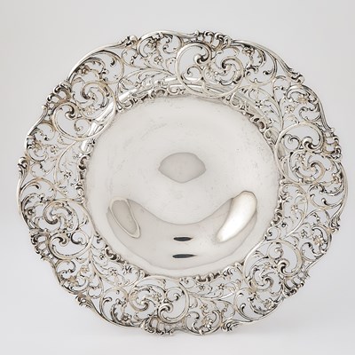Lot 219 - Howard & Co. Sterling Silver Footed Dish