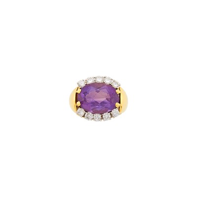 Lot 115 - David Webb Hammered Gold, Platinum, Amethyst and Diamond Ring