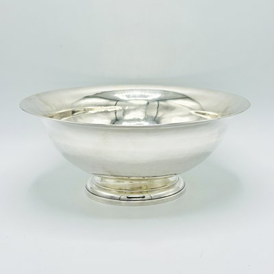 Lot 1100 - Continental Silver Center Bowl