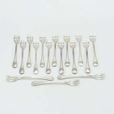Lot 1127 - Set of Sixteen Christofle Silver Plated Oyster Forks