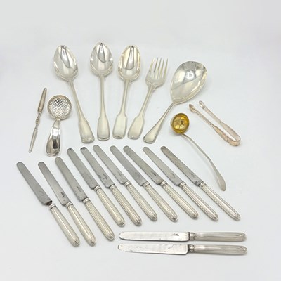 Lot 1115 - Group of English and Continental Silver Flatware