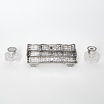 Lot 71 - Edward VII Sterling Silver Inkstand