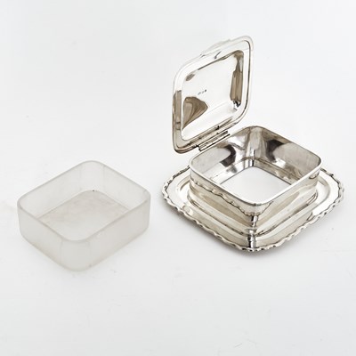 Lot 70 - George V Sterling Silver and Glass Sardine Box