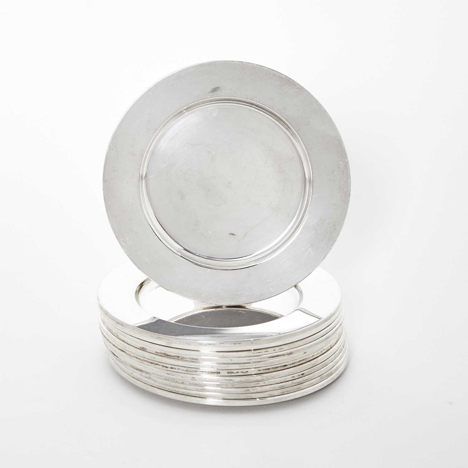 Lot 80 - Set of Twelve American Sterling Silver Bread Plates