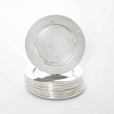 Lot 80 - Set of Twelve American Sterling Silver Bread Plates