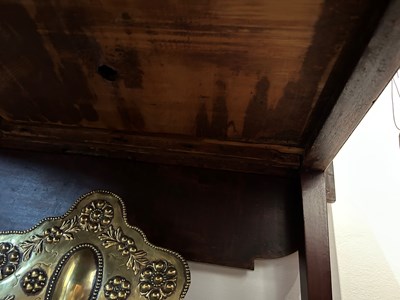Lot 100 - Attributed to Charleston: Federal String Inlaid Mahogany String Pembroke Table