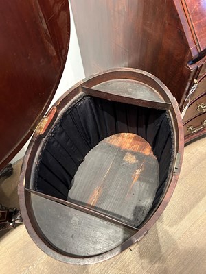 Lot 91 - Attributed to Charleston: Federal Plum Pudding Mahogany Work Table