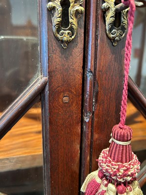 Lot 103 - George IV/William IV Mahogany Secretary Bookcase