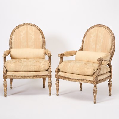 Lot 225 - Pair of Louis XVI Style Painted and Parcel-Gilt Fauteuils à la Reine