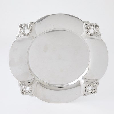 Lot 147 - International Silver Co. Sterling Silver "Royal Danish" Pattern Dish