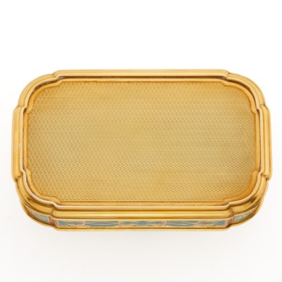 Lot 367 - Continental 18 KT Gold Mounted Malachite Box