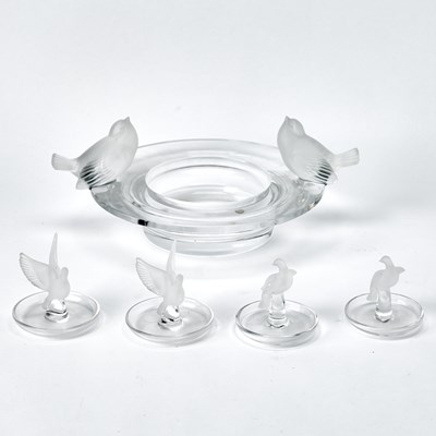 Lot 688 - Lalique Molded Glass Coupe "Deux Moineaux Moqueurs" (Mocking Sparrows)
