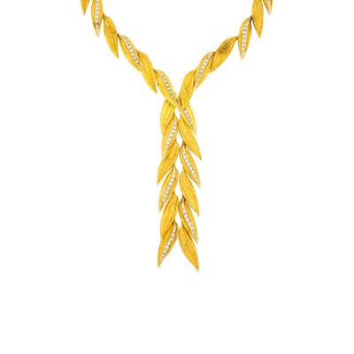 Lot 129 - Mapamenos Natepas Two-Color Gold and Diamond Leaf Necklace
