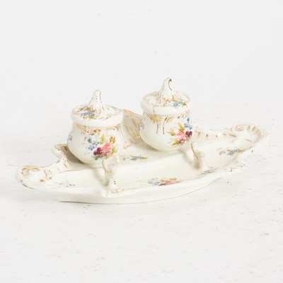 Lot 253 - German Porcelain Inkstand