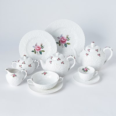 Lot 324 - Spode Porcelain "Billingsley Rose" Pattern Dinner Service