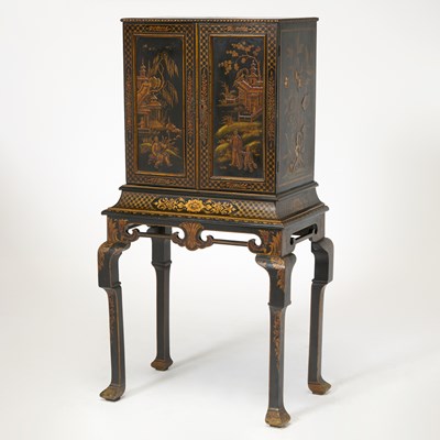 Lot 157 - William and Mary Style Chinoiserie Black and Gilt Decorated Collector's Cabinet