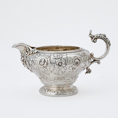 Lot 104 - American Sterling Silver Tea and Coffee Service with Tray, Presented to Gertrude Vanderbilt Whitney
