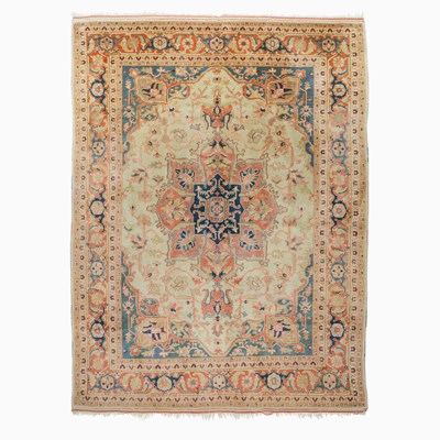 Lot 807 - Serapi-Style Carpet