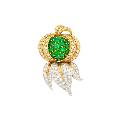 Lot 34 - Attributed to Louis Féron Platinum, Gold, Emerald and Diamond Clip-Brooch