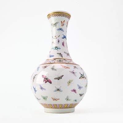 Lot 249 - A Chinese Gilt-Decorated Famille Rose Porcelain 'Butterflies' Vase