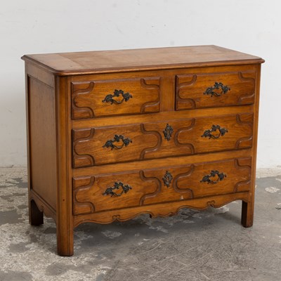 Lot 58 - Walnut Chest of Drawers