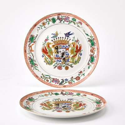 Lot 117 - A Pair of Chinese Export Porcelain Dishes