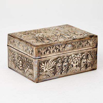 Lot 406 - A Chinese Silver Box
