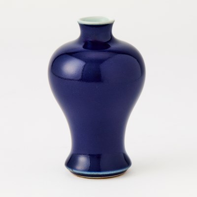 Lot 416 - A Chinese Blue Glazed Porcelain Snuff Bottle