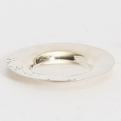 Lot 108 - William Abdy Sterling Silver Plate