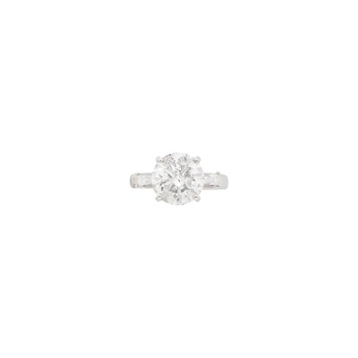 Lot 1087 - Platinum and Diamond Ring with White Gold Jacket