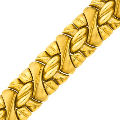 Lot 102 - Gold Bracelet