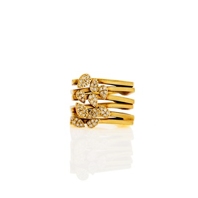 Lot 1023 - Gold and Diamond Ring